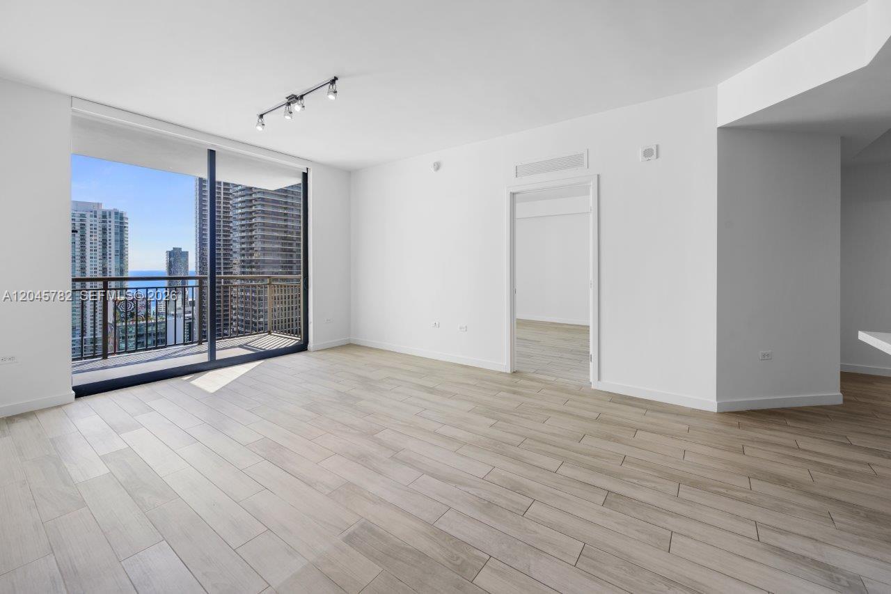 999 SW 1st Ave # 2911, Miami FL 33130 photo 4