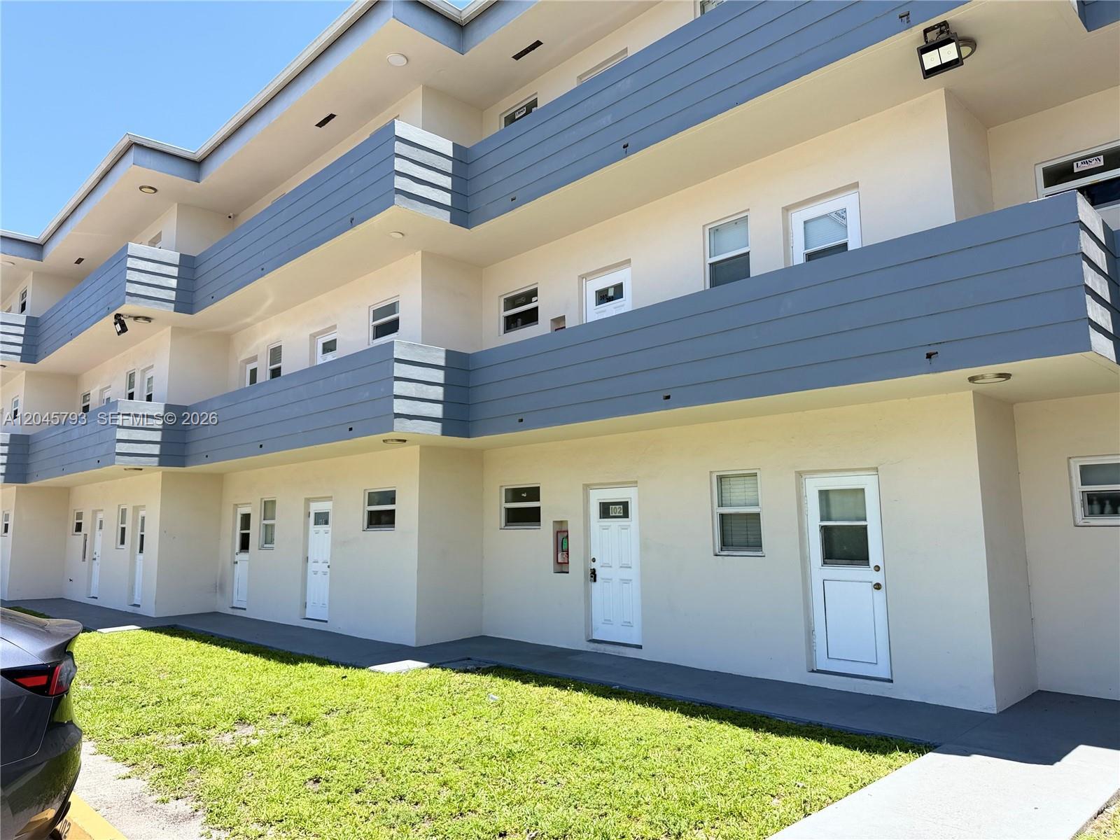 13215 NE 6th Ave # 102, North Miami FL 33161