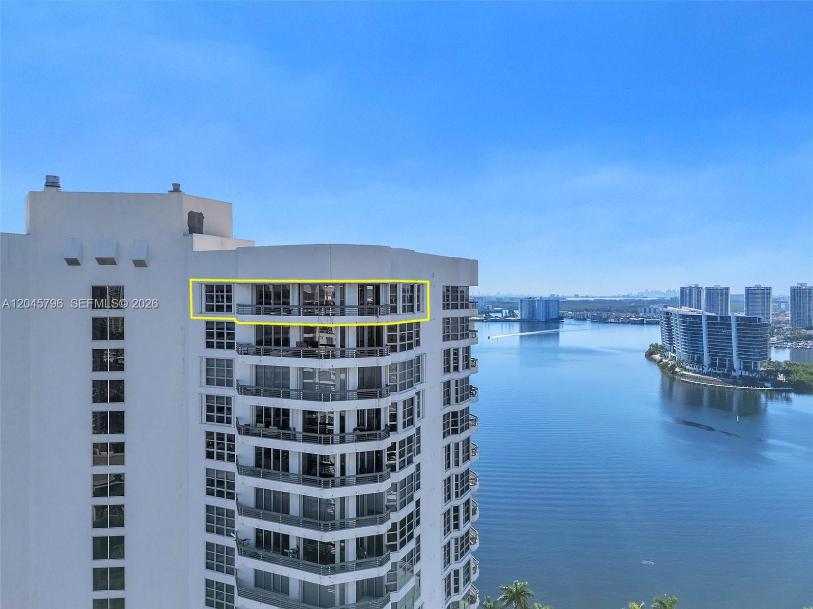 19101 Mystic Pointe Dr, Aventura FL 33180 photo 4
