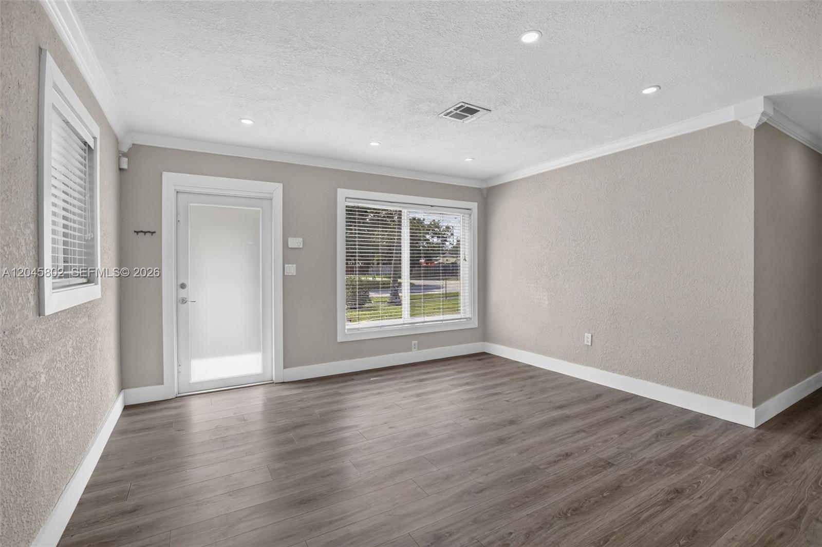1300 N 70th Ter, Hollywood FL 33024 photo 5