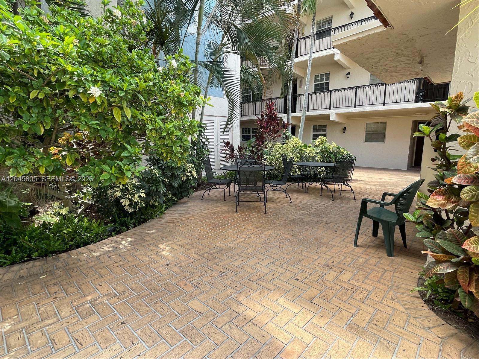 610 Tennis Club Dr # 104, Fort Lauderdale FL 33311 photo 2