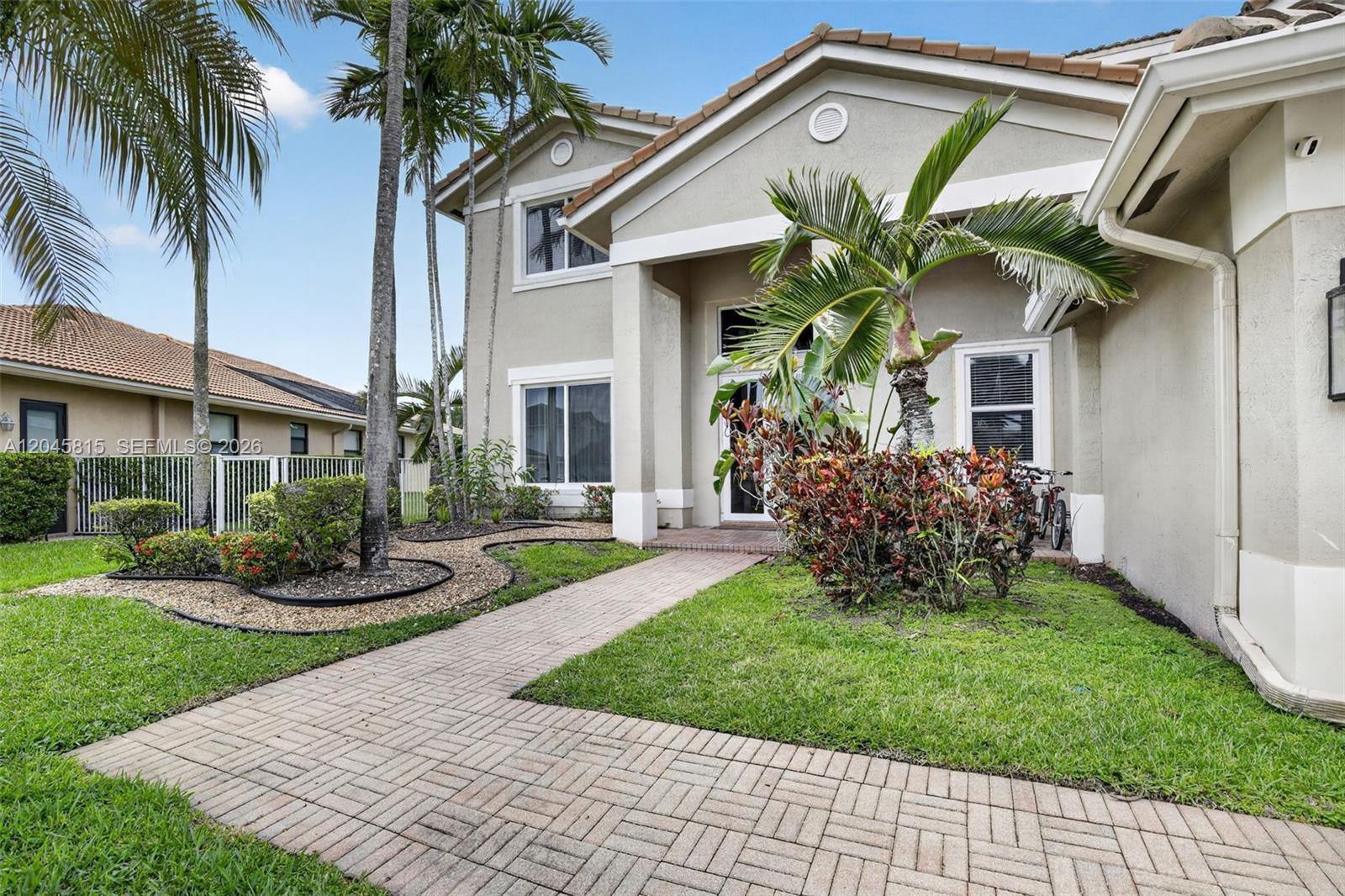 981 Waterside Cir, Weston FL 33327 photo 3