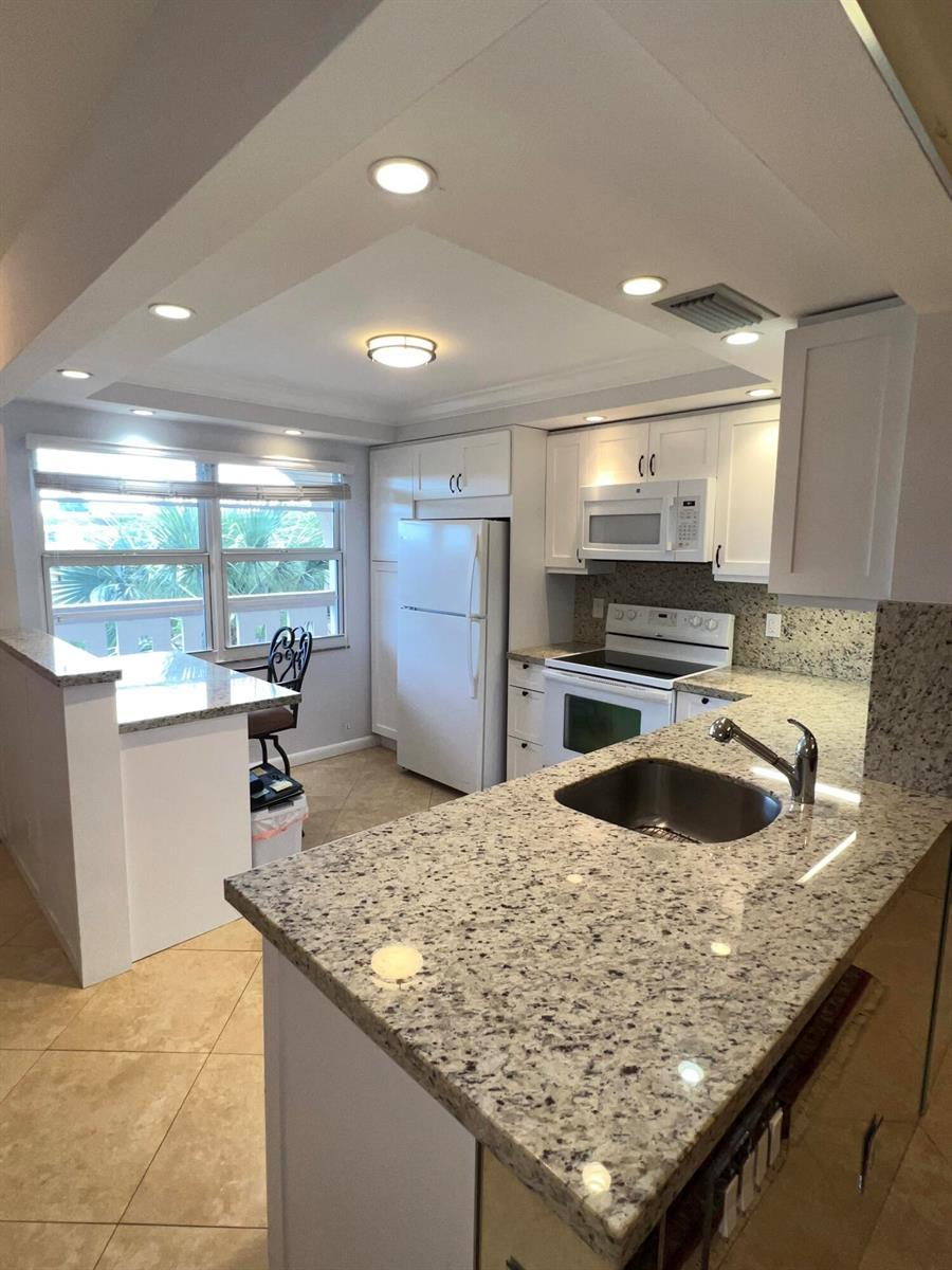 2202 Lucaya Bend # C4, Coconut Creek FL 33066