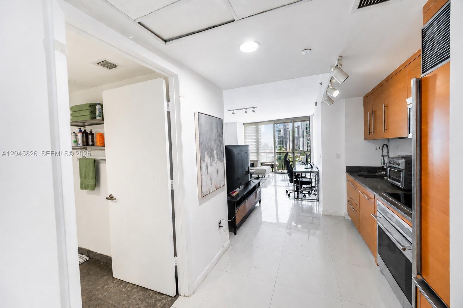 475 Brickell Ave # 2010, Miami FL 33131 photo 4