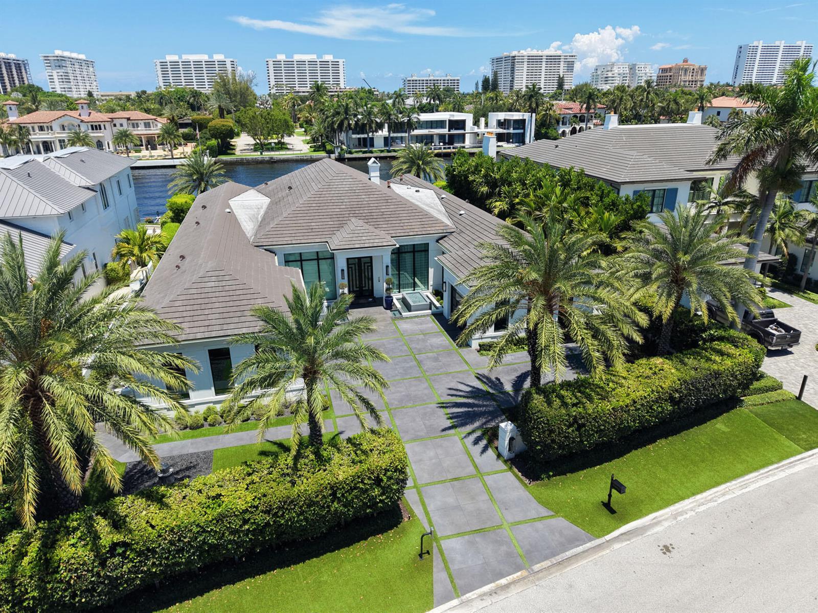 1992 Royal Palm Way, Boca Raton FL 33432