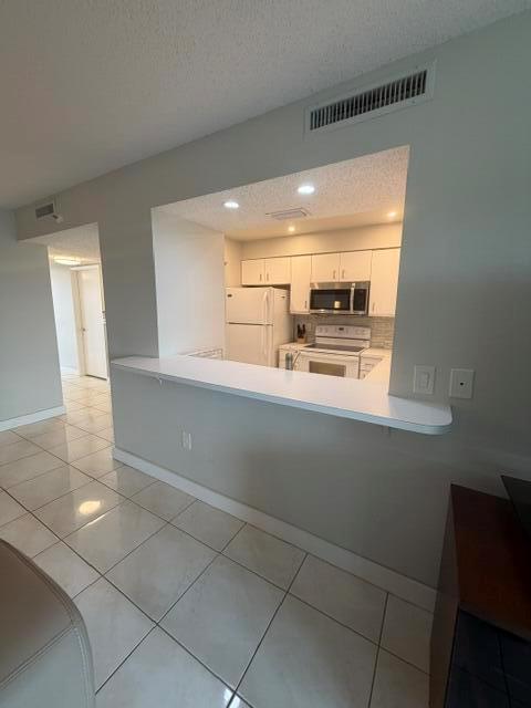 2240 N Cypress Bend Drive # 904, Pompano Beach FL 33069 photo 4