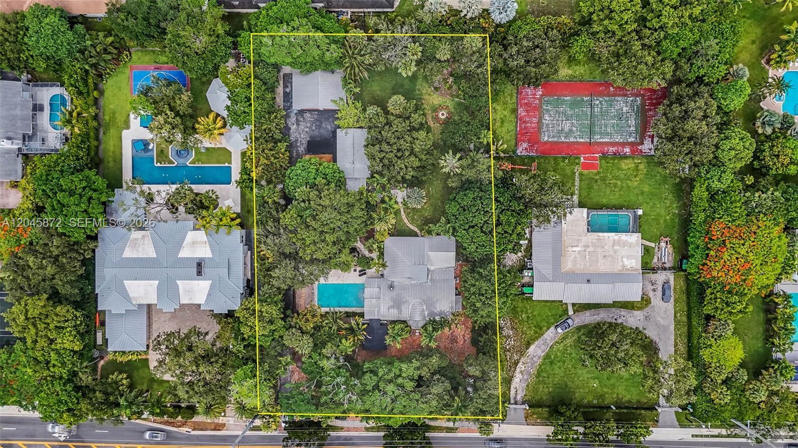 13470 SW 67th Ave, Pinecrest FL 33156 photo 2