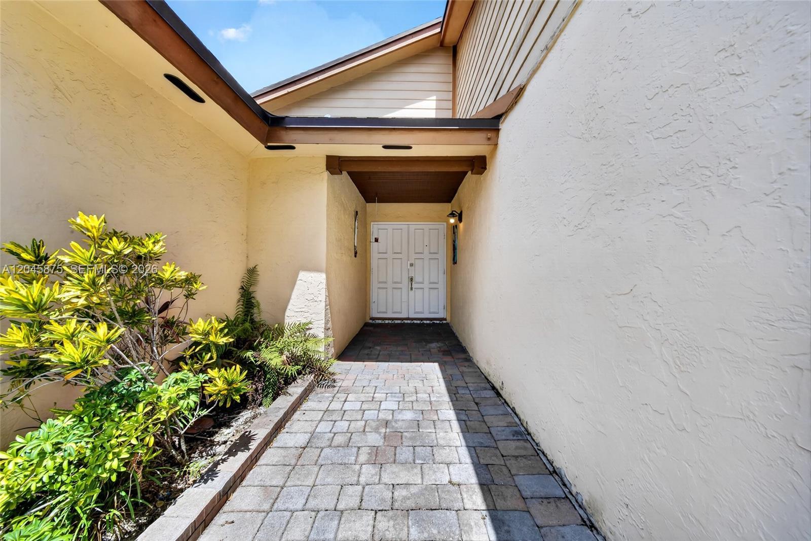 5212 SW 151st Pl, Miami FL 33185 photo 4