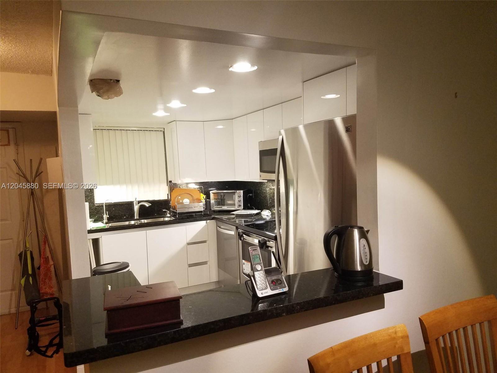 9371 Fontainebleau Blvd # I208, Miami FL 33172 photo 2