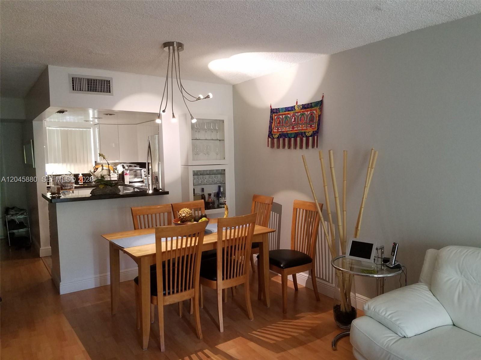 9371 Fontainebleau Blvd # I208, Miami FL 33172 photo 4