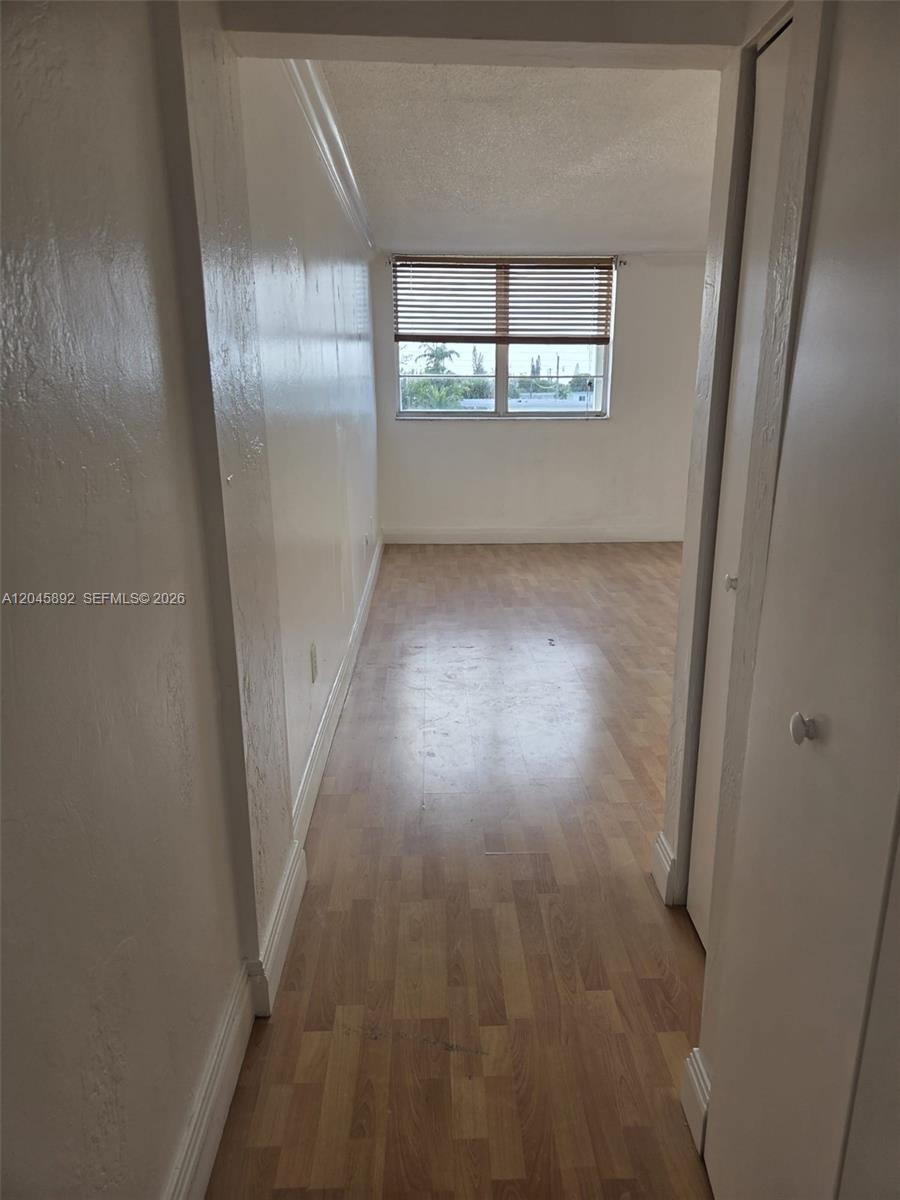 7900 Tatum Waterway Dr # 304, Miami Beach FL 33141 photo 3