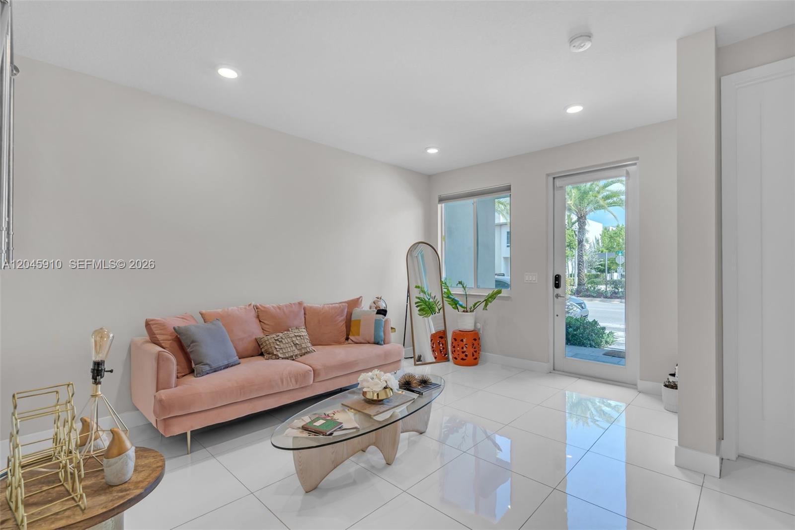 10365 NW 66th St, Doral FL 33178