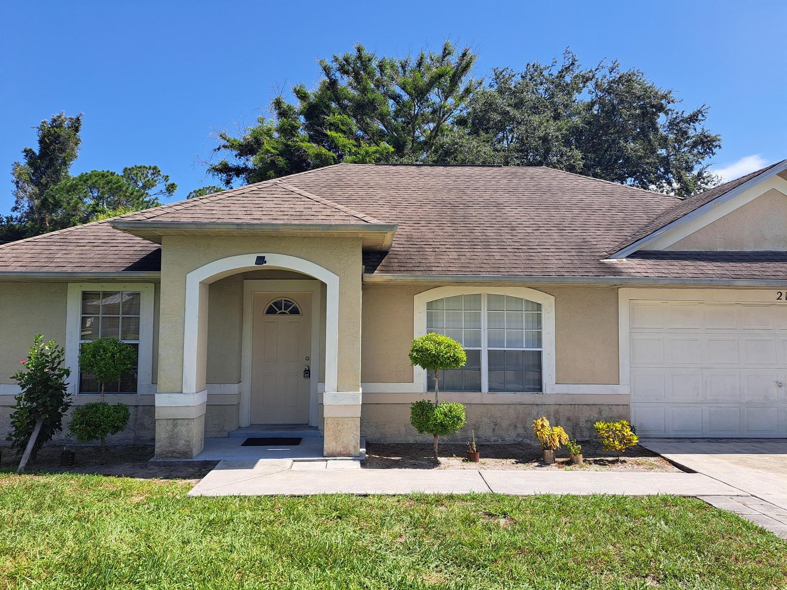 212 SW Ewing Avenue, Port St. Lucie FL 34983 photo 2