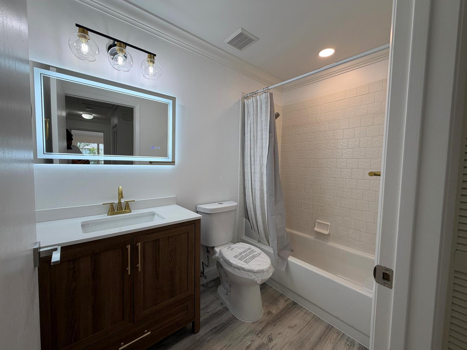 7657 Sanctuary Drive, Coral Springs FL 33065 photo 4
