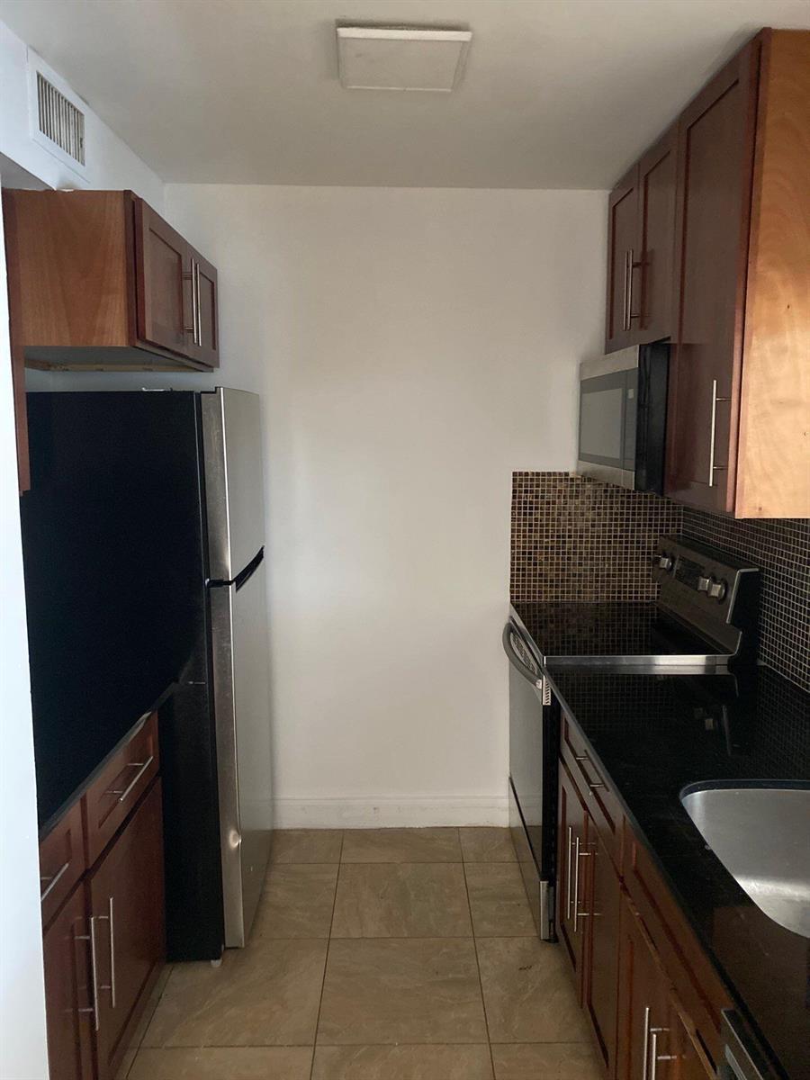 1444 Windsor Court # 1, Fort Lauderdale FL 33304 photo 4