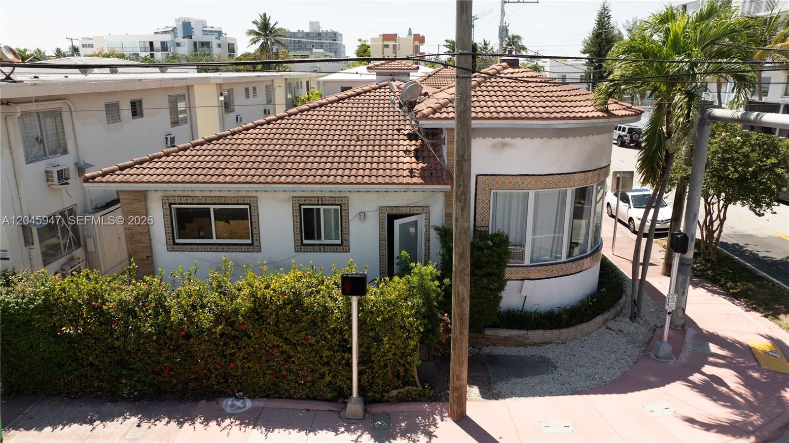 7640 Harding Ave, Miami Beach FL 33141 photo 5