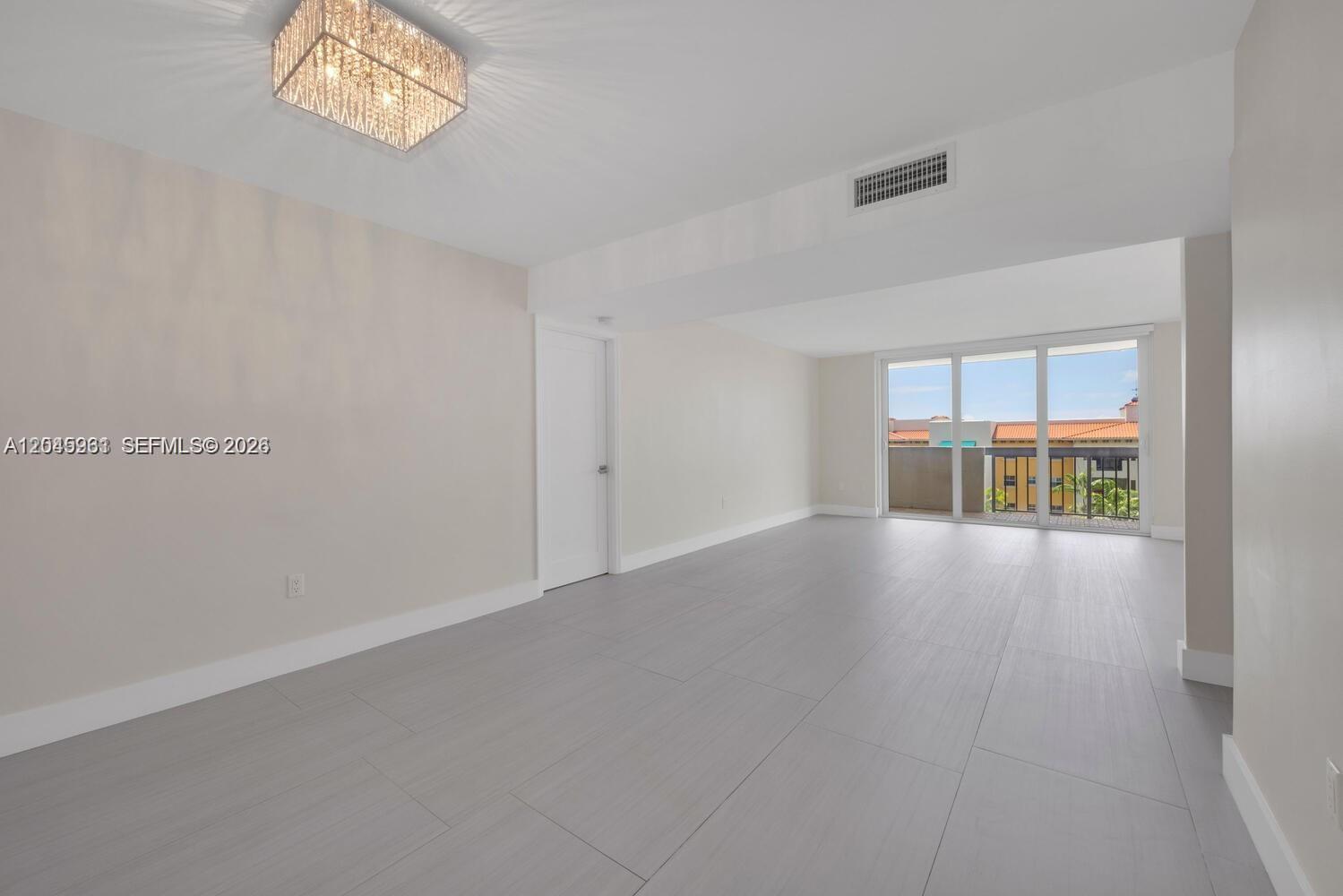 600 Biltmore Way # 618, Coral Gables FL 33134 photo 2