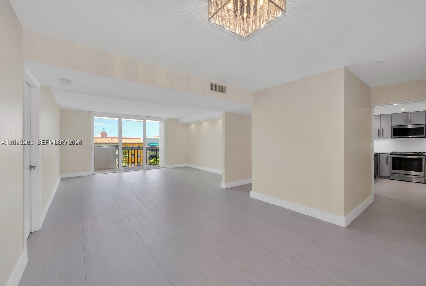 600 Biltmore Way # 618, Coral Gables FL 33134 photo 3