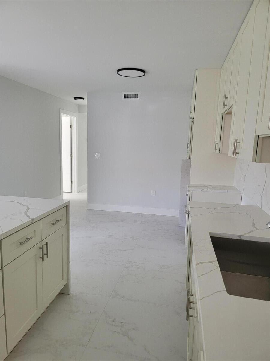 240 SW 7th Street # 9, Boca Raton FL 33432 photo 4
