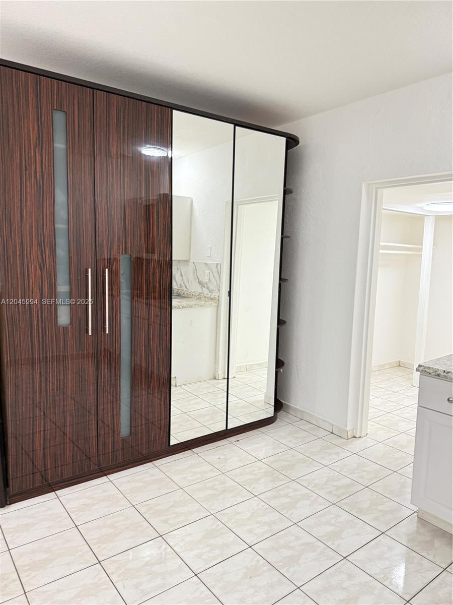 Hallandale Beach, FL 33009 photo 5
