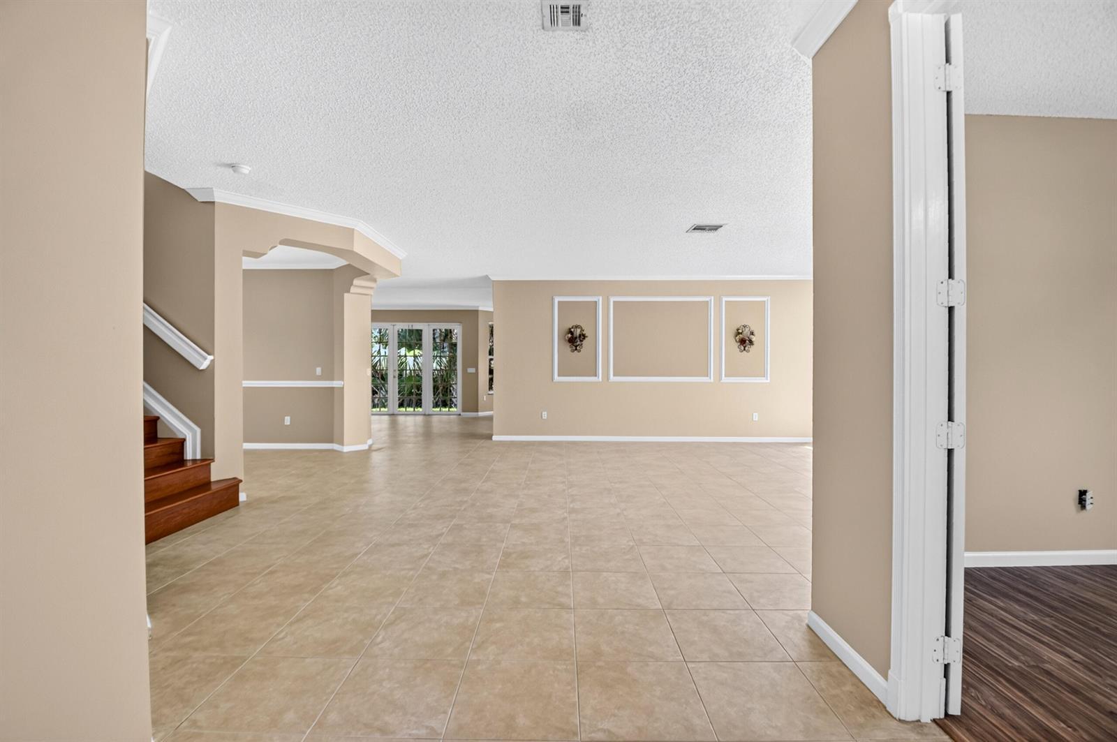2520 Glendale Place, Royal Palm Beach FL 33411 photo 4
