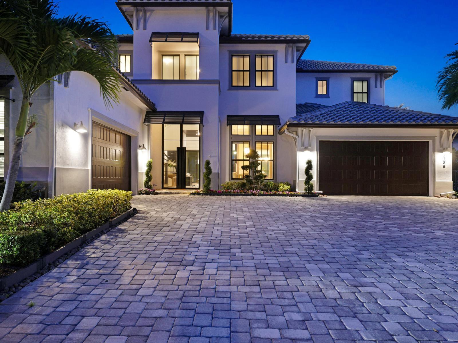 8785 Parkland Bay Drive, Parkland FL 33076 photo 3