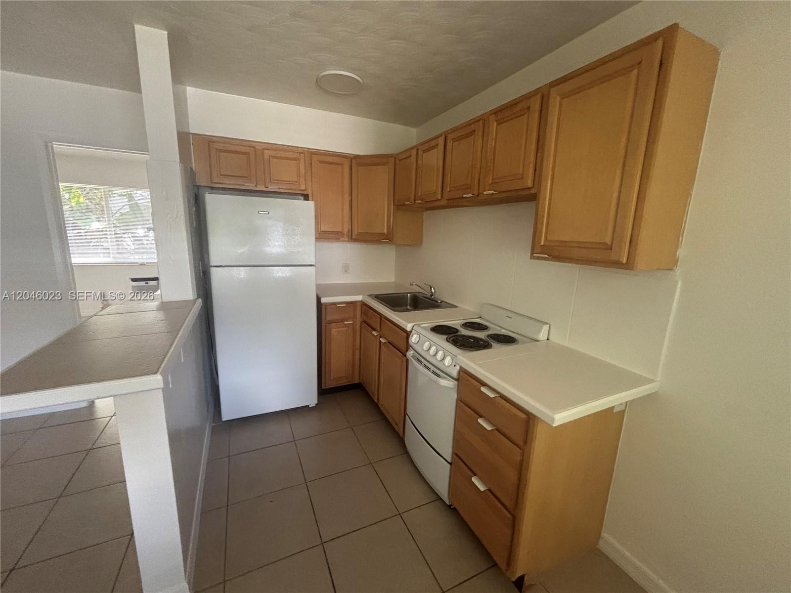 1211 NE 6th St # 2, Fort Lauderdale FL 33304 photo 2