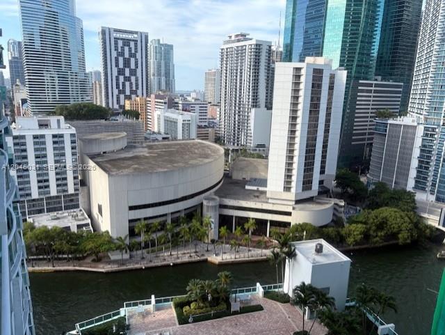 Miami, FL 33131