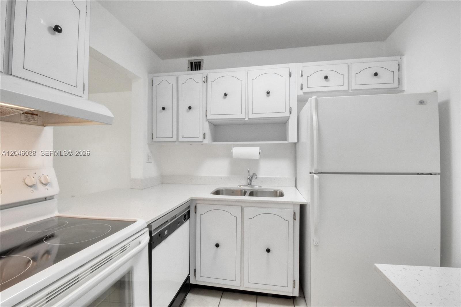 10387 N Kendall Dr # R2, Miami FL 33176 photo 4