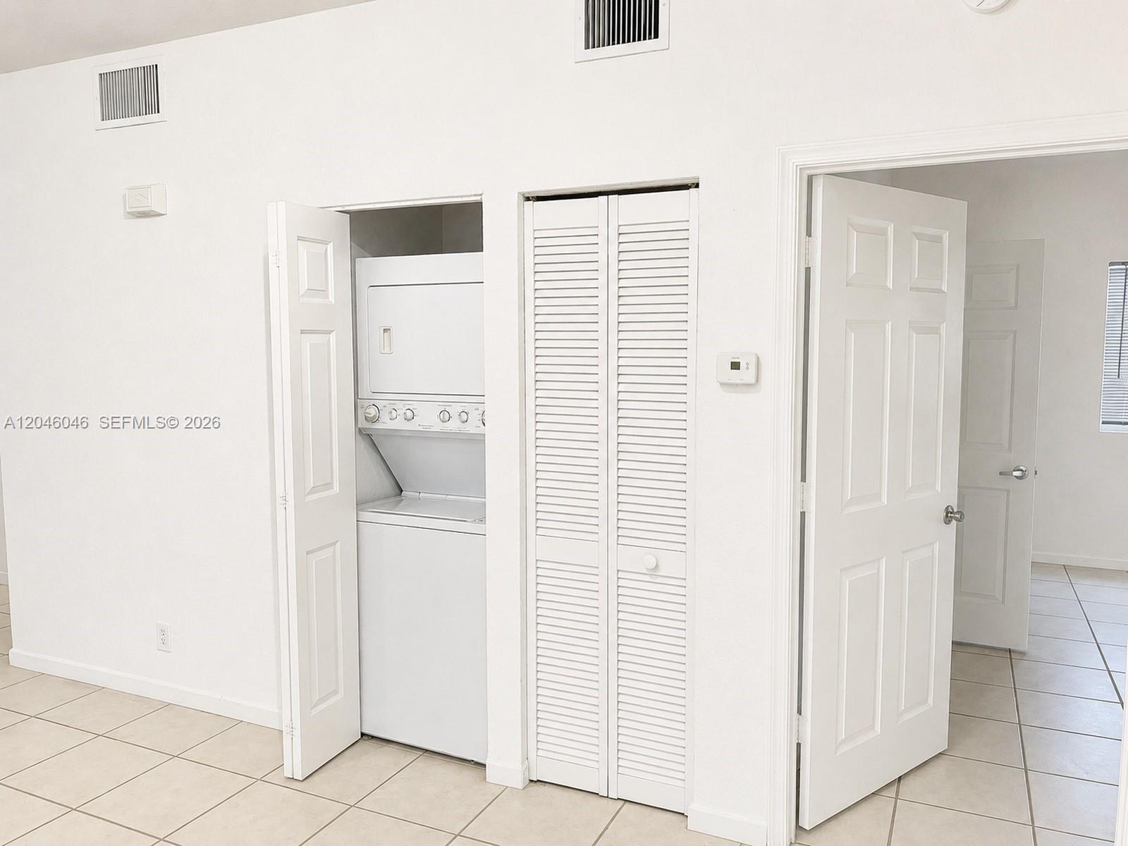 4950 WASHINGTON ST # 4, Hollywood FL 33021 photo 4