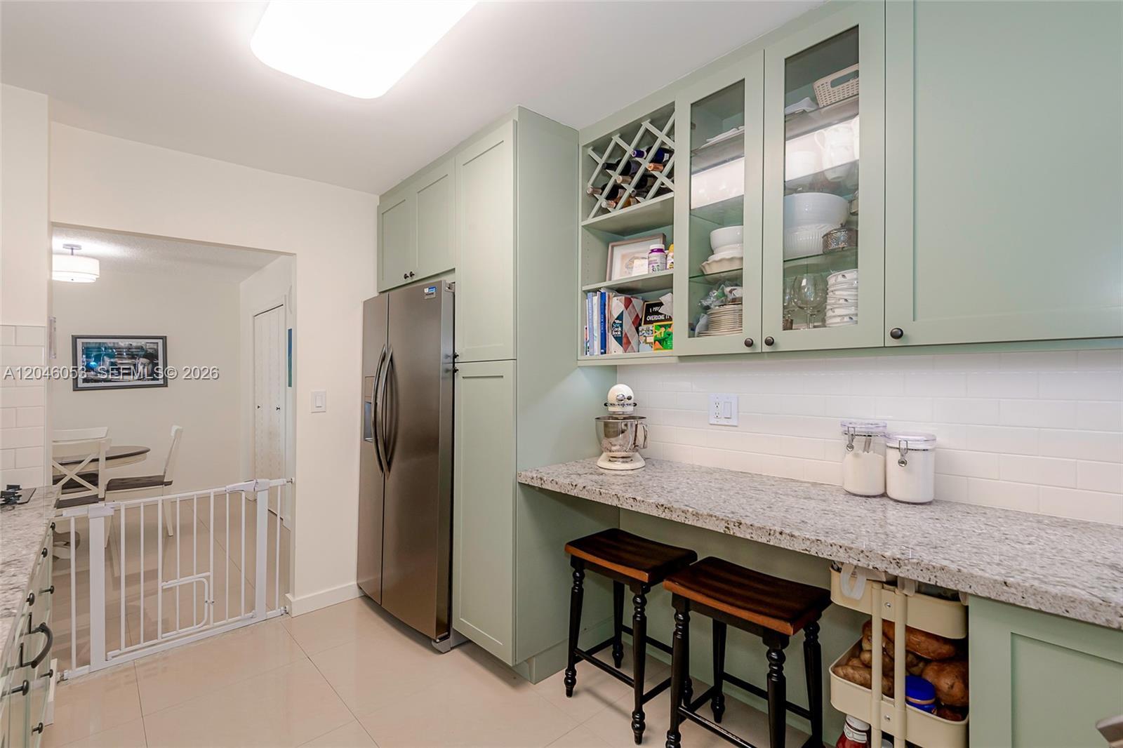 5750 Collins Ave # 3J, Miami Beach FL 33140 photo 2