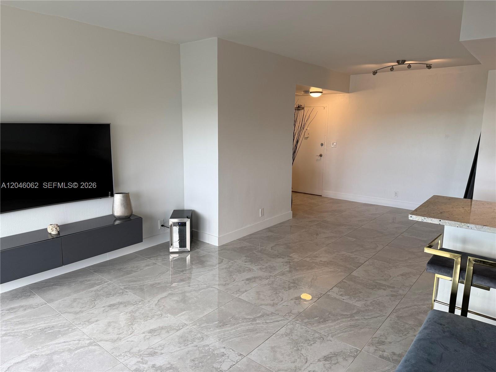 880 NE 69th St # 5Q, Miami FL 33138 photo 4