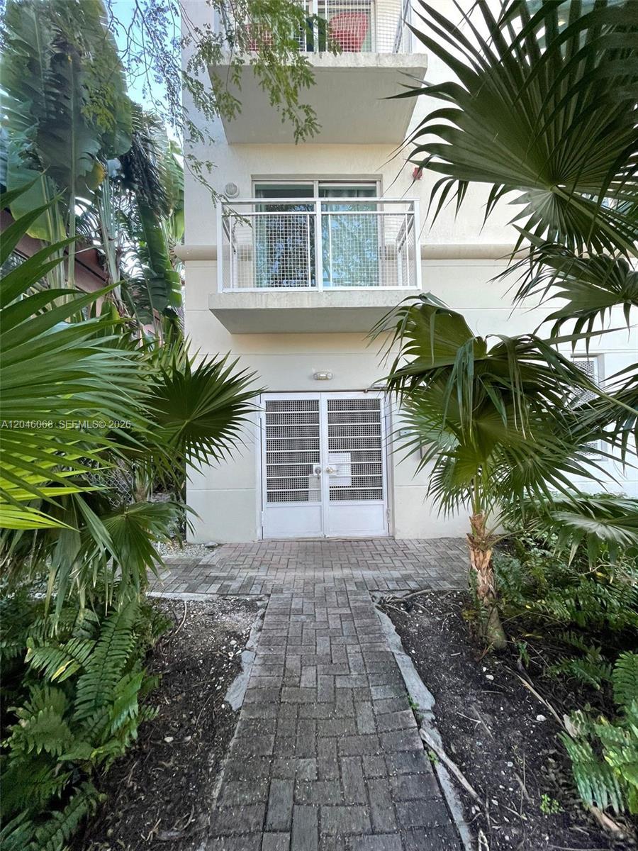 630 85th St # 102, Miami Beach FL 33141