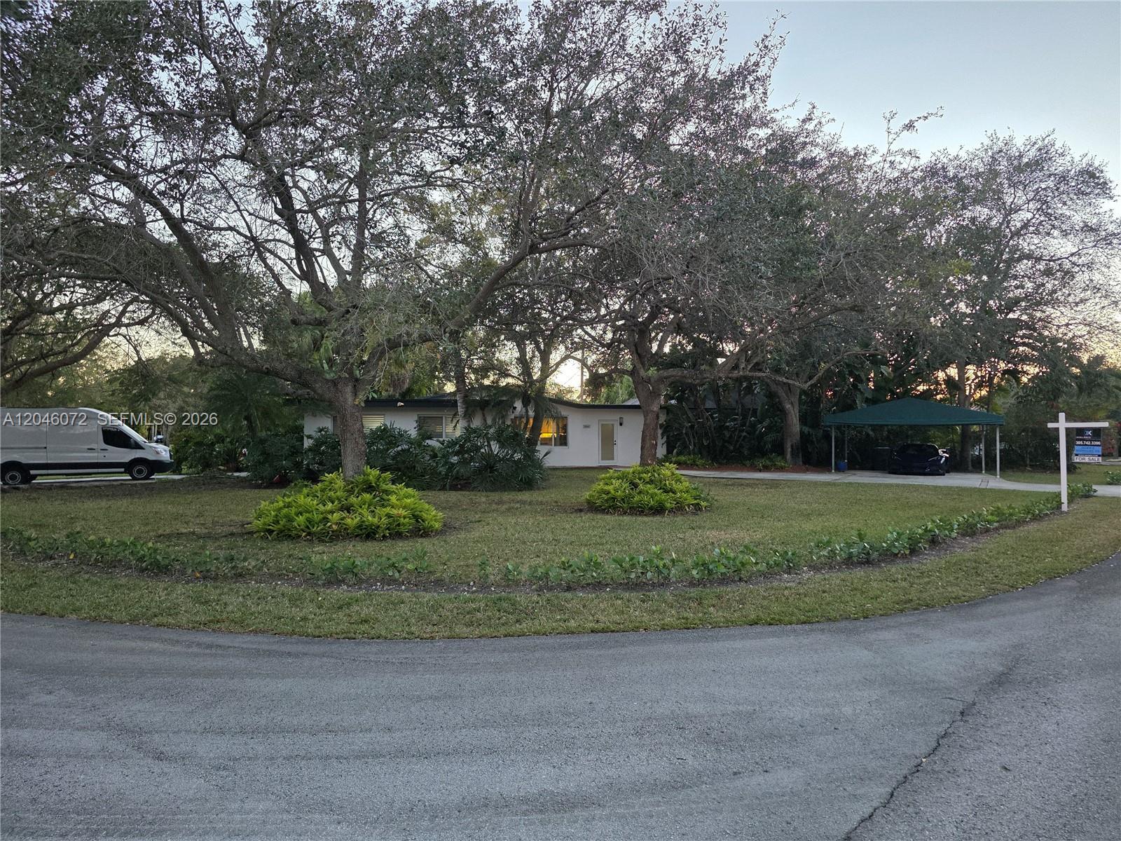 9860 SW 140th St, Miami FL 33176 photo 4