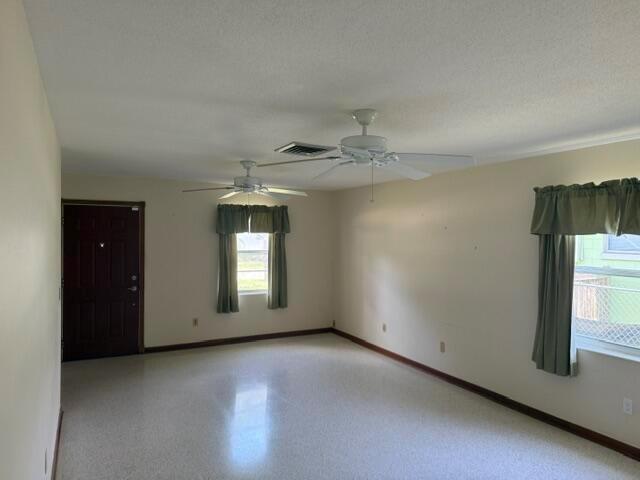 304 S 30th Street, Fort Pierce FL 34947 photo 4