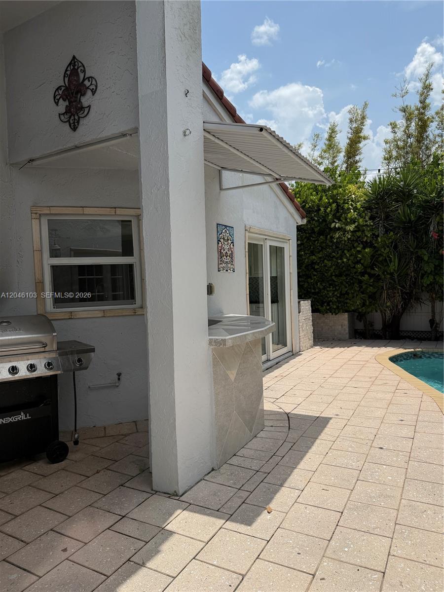 Miami, FL 33174 photo 2