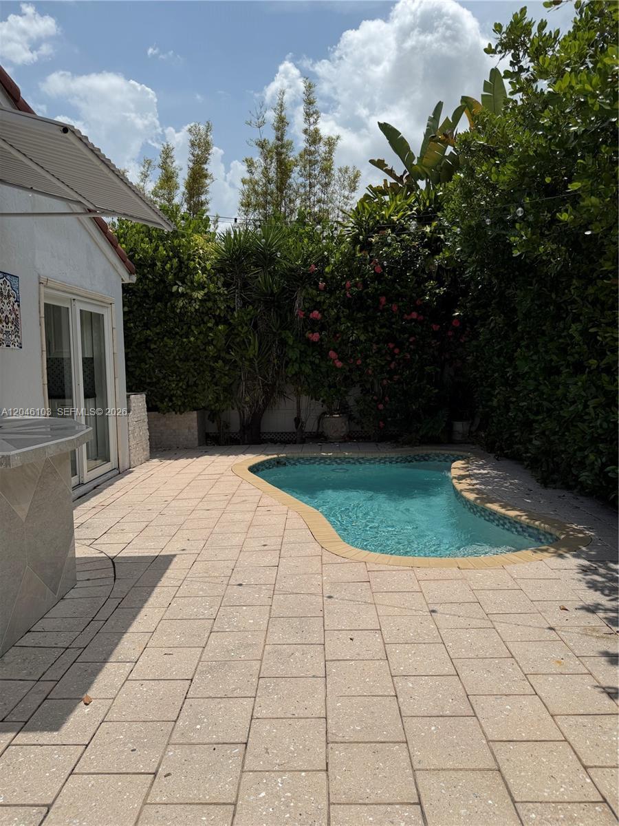 Miami, FL 33174 photo 3