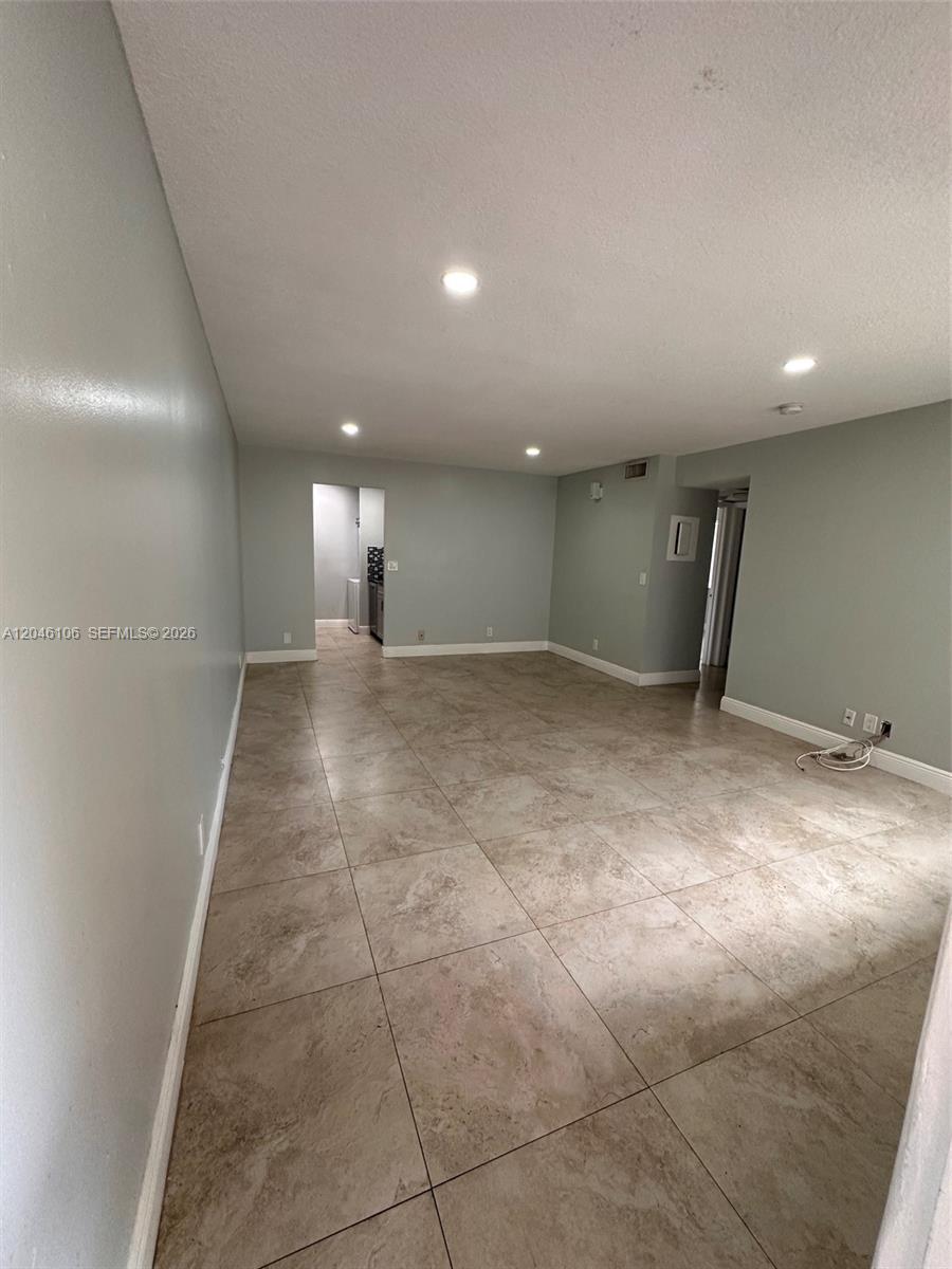 9976 Twin Lakes Dr, Coral Springs FL 33071 photo 5