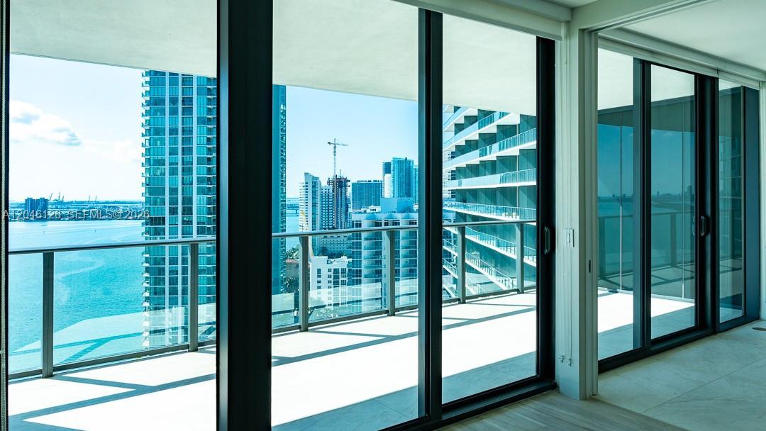 650 NE 32nd St # 2102, Miami FL 33137 photo 3