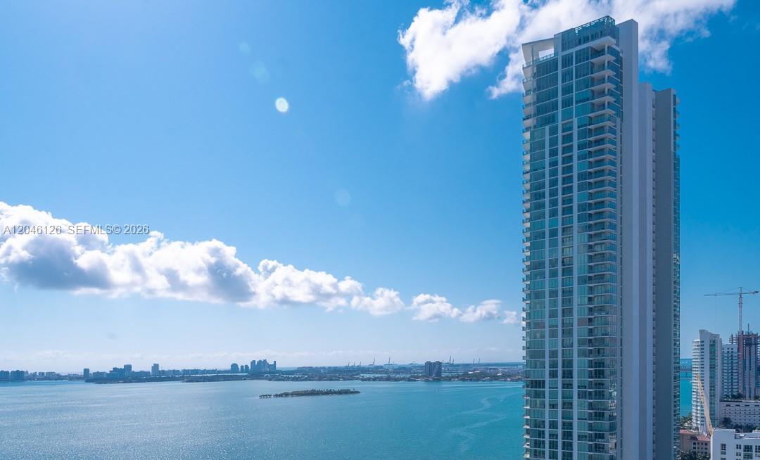 650 NE 32nd St # 2102, Miami FL 33137 photo 5