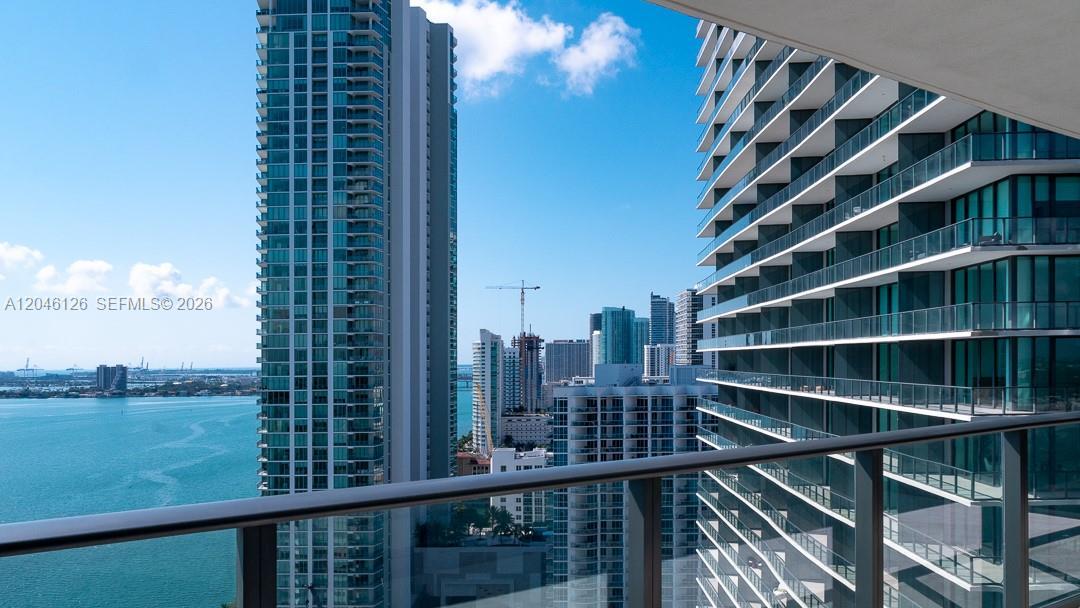 650 NE 32nd St # 2102, Miami FL 33137 photo 4