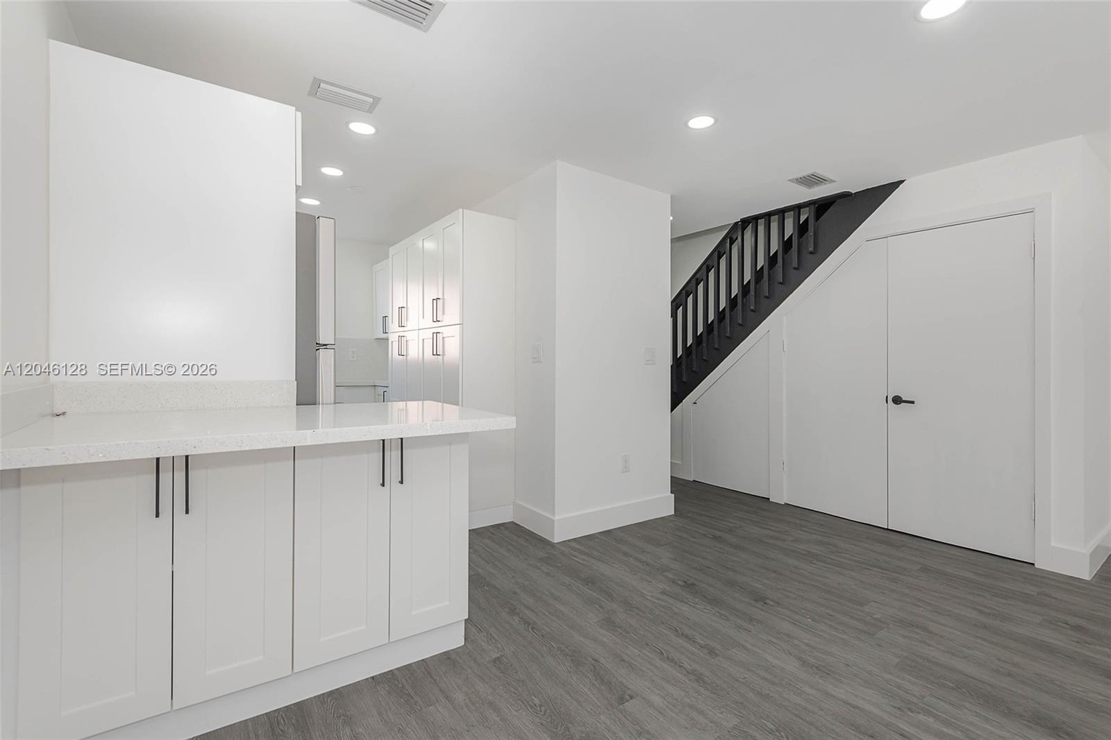 8085 NW 8th St # 9, Miami FL 33126 photo 3