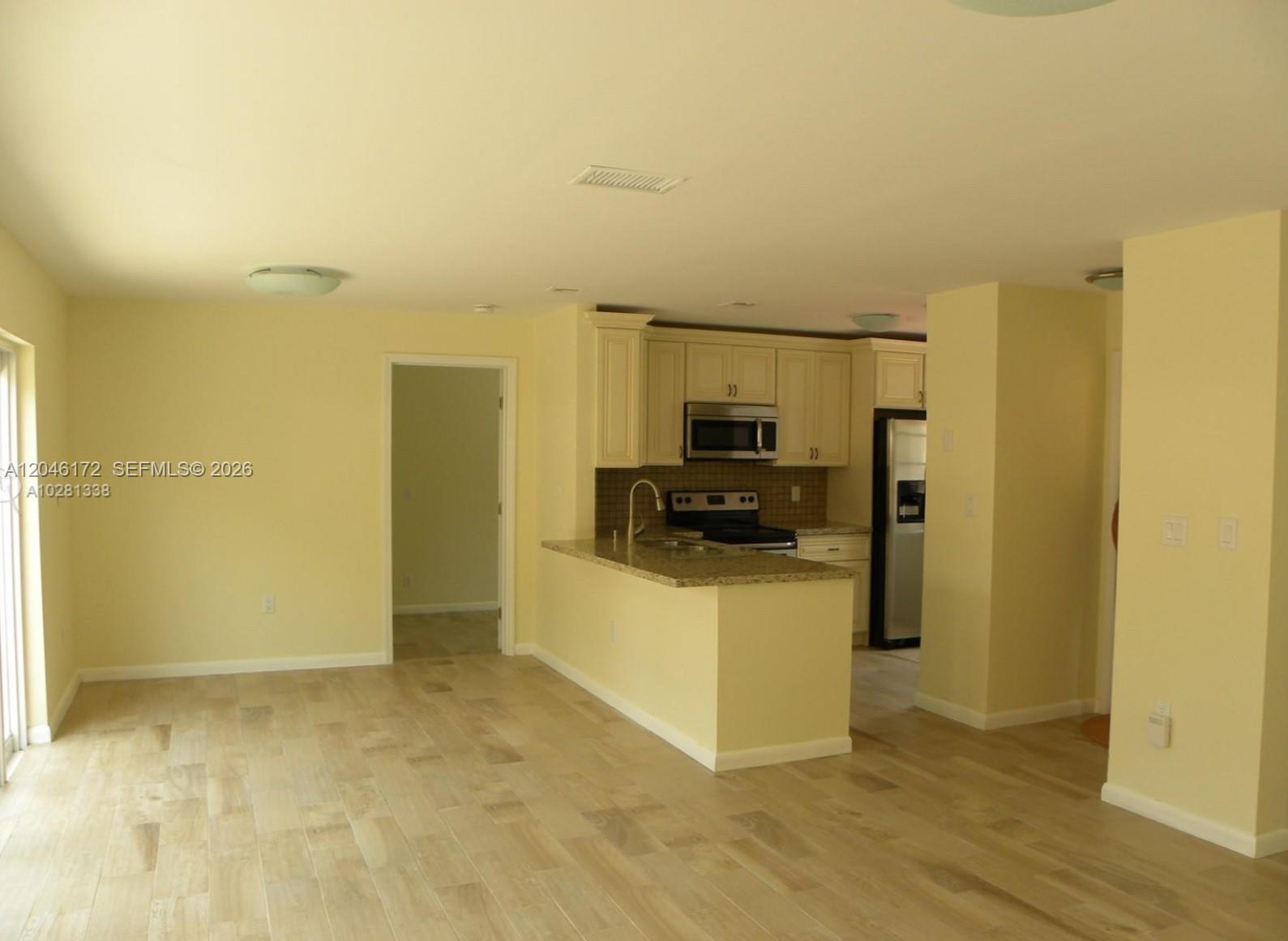 14742 SW 92nd St Rd, Miami FL 33196 photo 4
