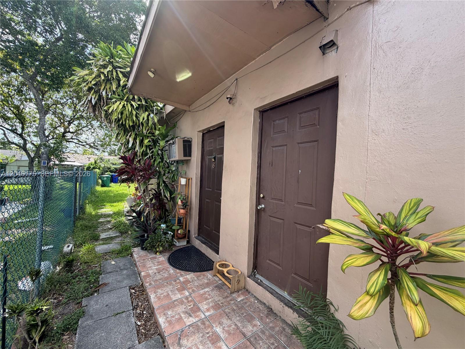 745 NW 32nd Ave, Miami FL 33125 photo 4
