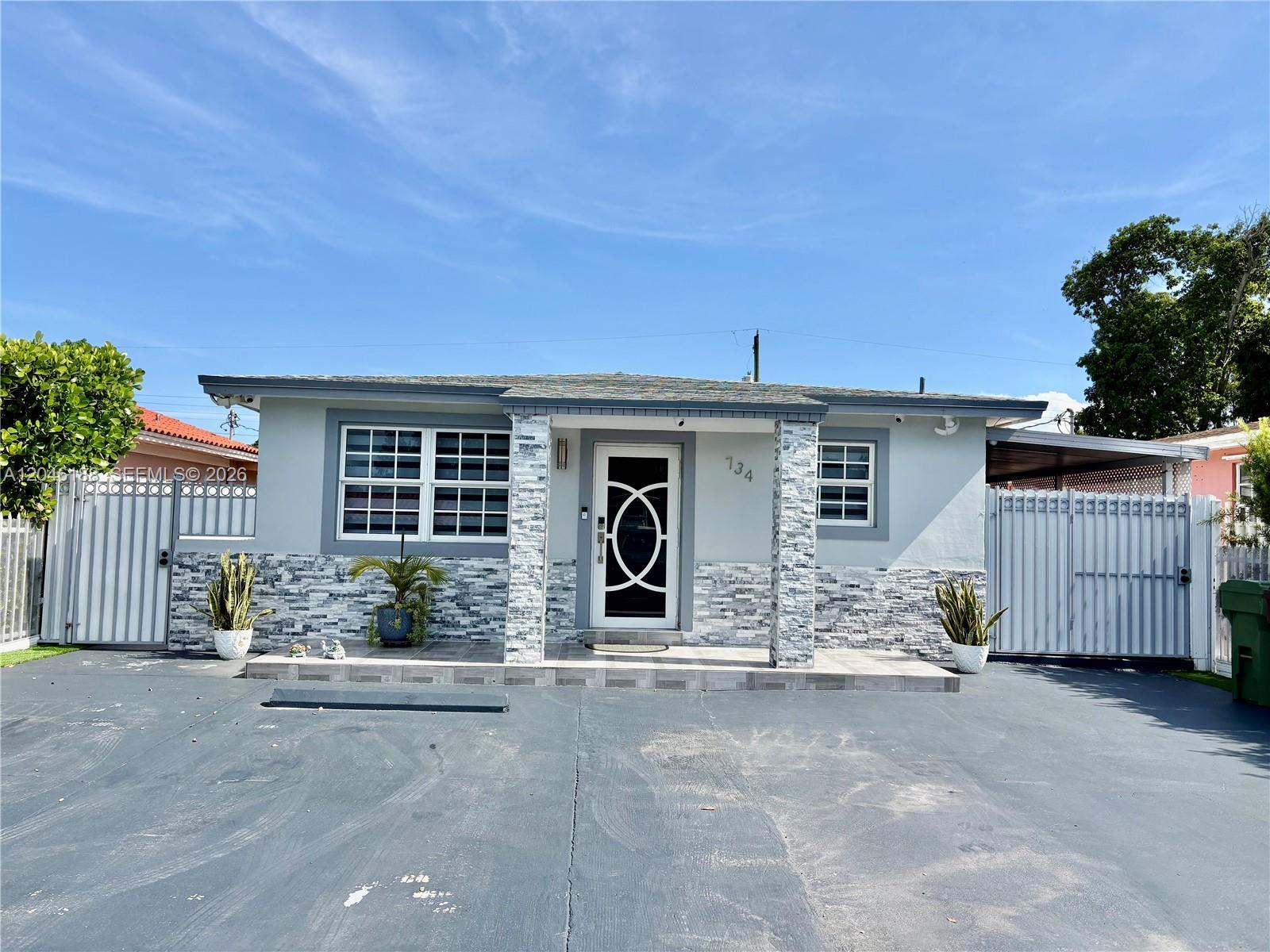 734 E 39th St, Hialeah FL 33013