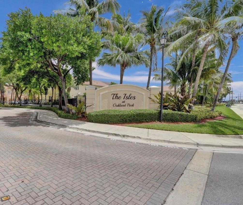 3258 NW 32nd Ter, Oakland Park FL 33309 photo 3