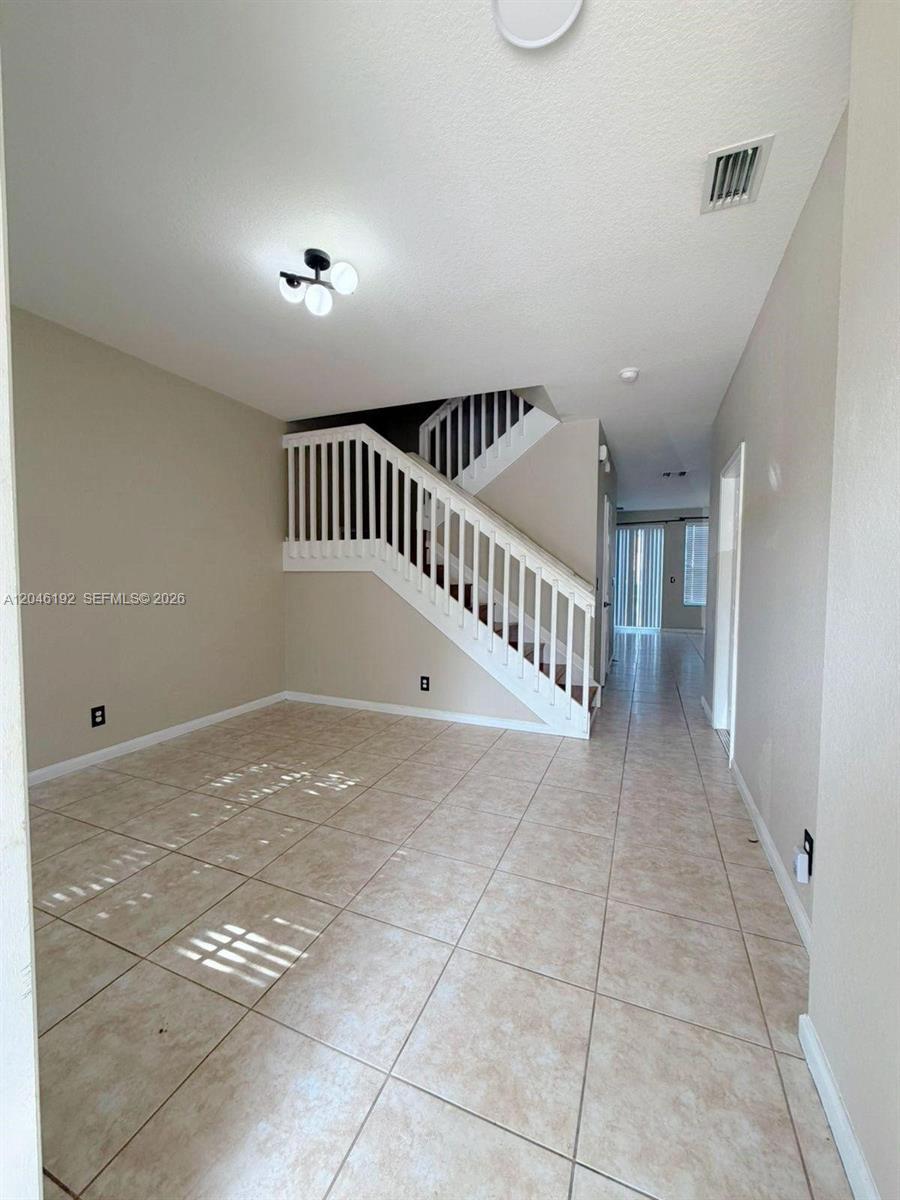 3258 NW 32nd Ter, Oakland Park FL 33309 photo 4