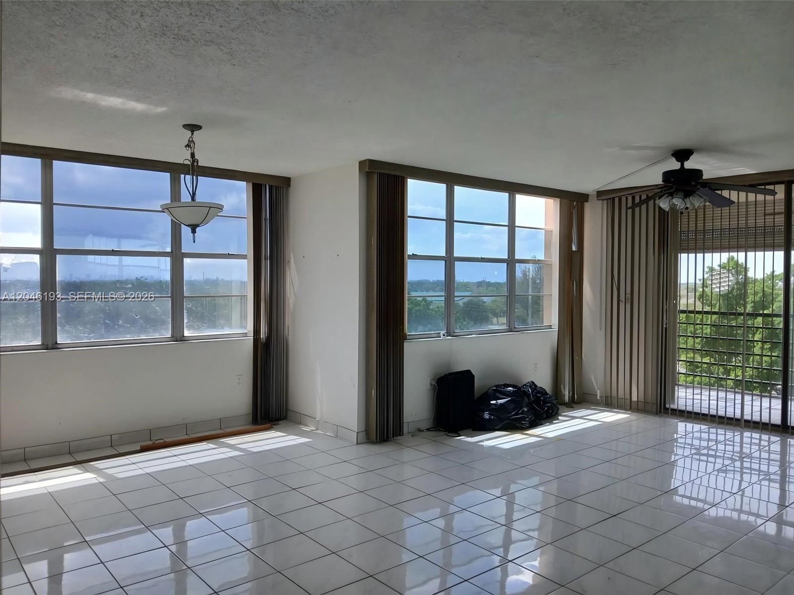 1100 Saint Charles Pl # 719, Pembroke Pines FL 33026 photo 2