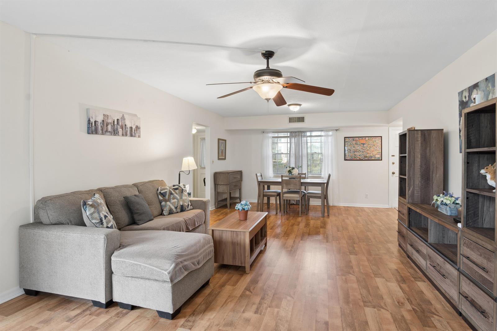 5570 Tamberlane Circle # 130, Palm Beach Gardens FL 33418 photo 5