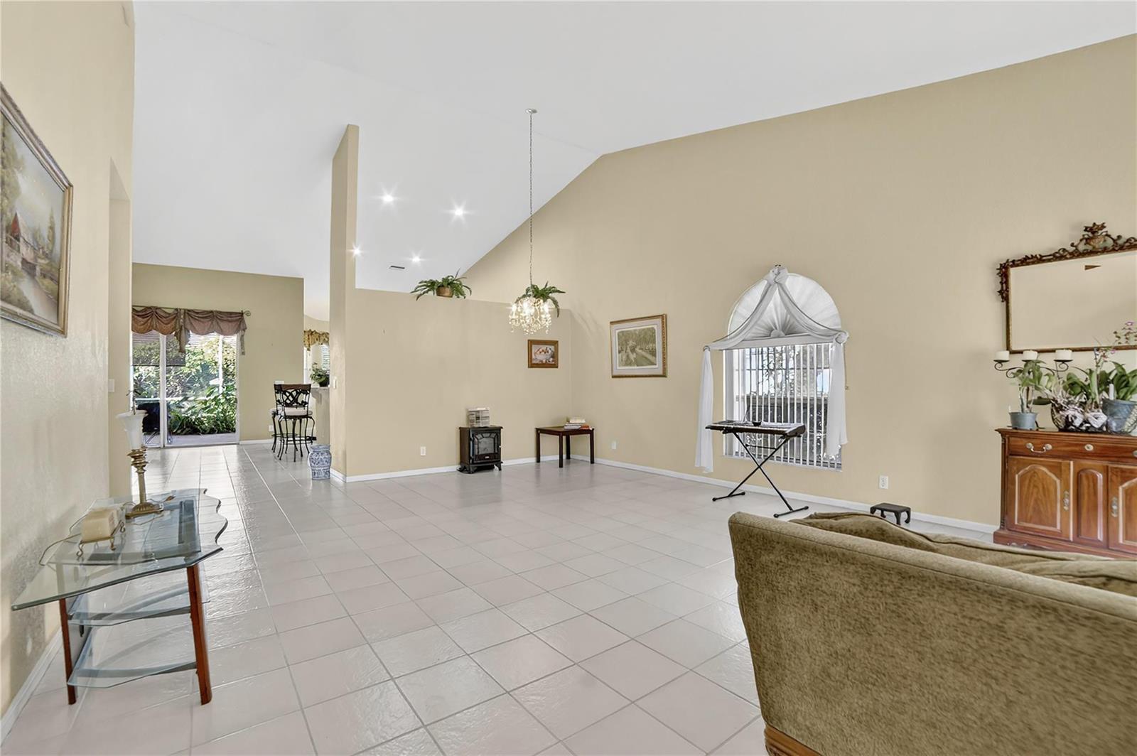 5374 NW 57th Avenue, Coral Springs FL 33067 photo 4